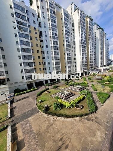 Bán gấp căn hộ 71m2 2PN Sky Garden PMH - Q7, mới 100% Tặng NT cao cấp
