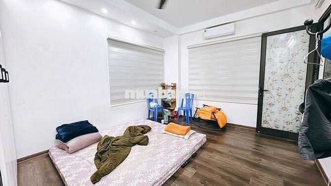 Bán Nhà Hồng Mai 25M x 5T, MT: 4,5M Giá 6,9 Tỷ.Dân xây,lô góc,15m ô tô