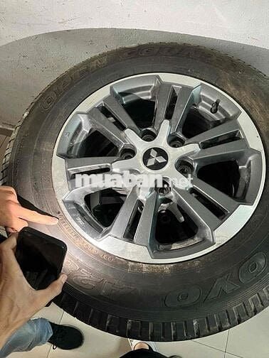 Mitsubishi Triton 2022 4x2 AT MIVEC - 61000 km