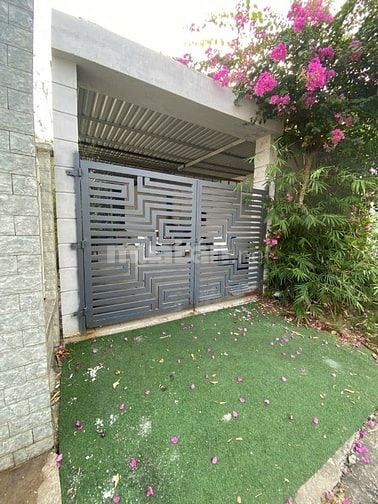 Bán gấp nhà 400m2 sát đường Nguyễn Chí Thanh