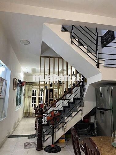 Cho thuê nhà nguyên căn đường số 38 p tận quy đông q7