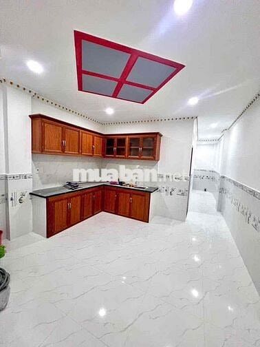 Bá Nhà mt Chợ 2-6  Vỉnh Lọc A Bình Chánh to HCM