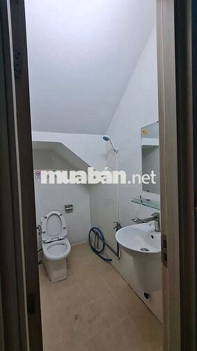 CHO THUÊ SHOPHOUSE 35m2 TRẦN HƯNG ĐẠO QUẬN 5