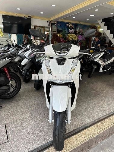 Honda SH 160i 2025 Smartkey Trắng BSTP Chính Chủ