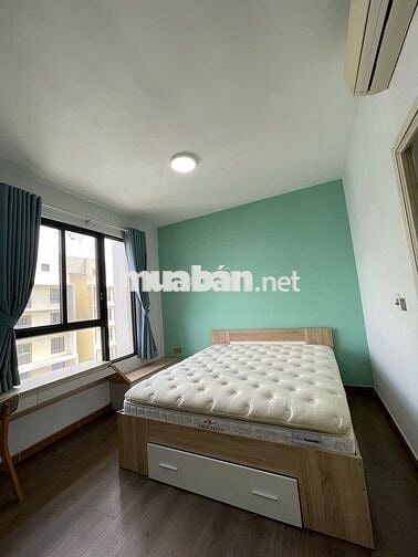 Cho thuê căn hộ diện tích lớn Đức Khải. 160m2 4PN. Giá chỉ 16tr/tháng.