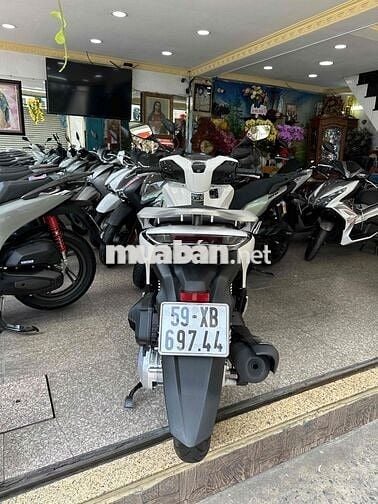 Honda SH 160i 2025 Smartkey Trắng BSTP Chính Chủ