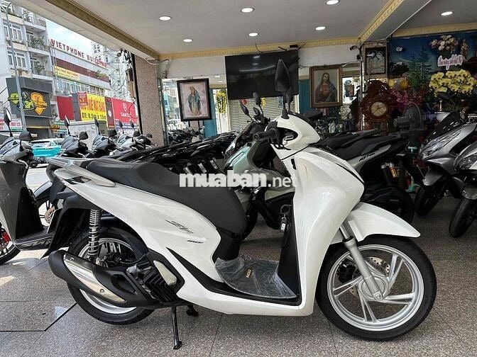 Honda SH 160i 2025 Smartkey Trắng BSTP Chính Chủ