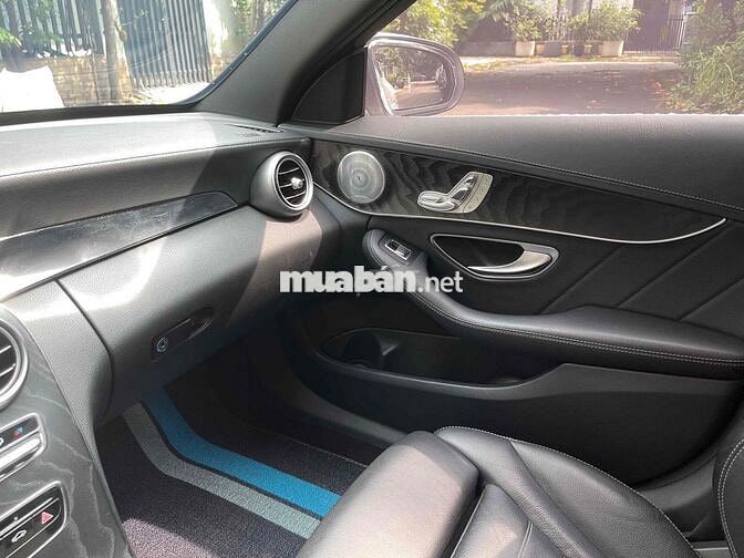 Mercedes C300 AMG 2015 1 chủ sử dụng từ đầu