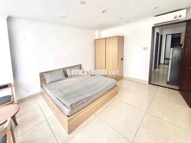 Cho thuê căn hộ 2PN Ban công, Máy giặt riêng Q1 gần cầu Ông Lãnh