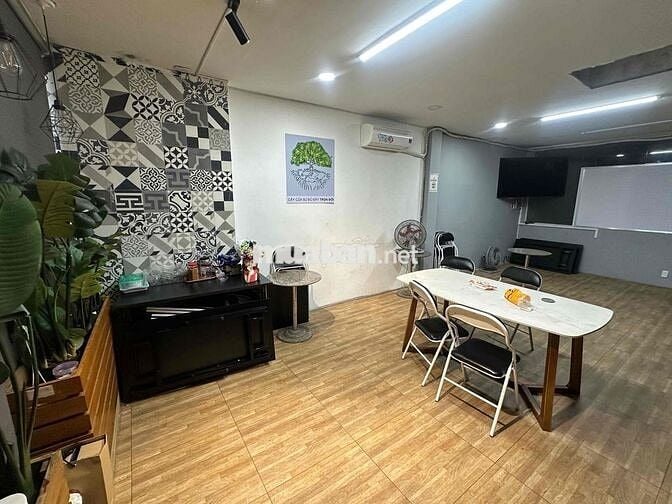 em cần cho thuê văn phòng , phòng họp , lớp học ở bàu cát 40-50m2