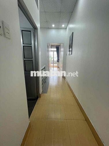 nhà 4x33m 1 lầu 2 phòng ngủ có sân trước sân sau