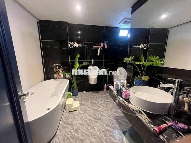 CẦN BÁN-AN DƯƠNG VƯƠNG-25 TỶ-VÀO Ở LUÔN