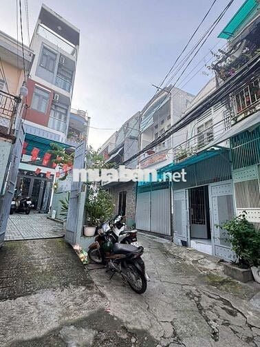 Hẻm 223/24 Nơ Trang Long 3,1 x 8,5 công nhận 24 m2 chỉ 3, 6 tỷ