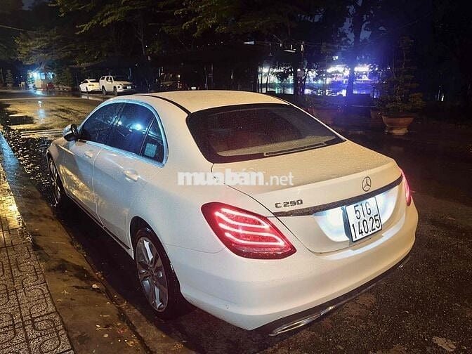 Mercedes C250 Exclusive 2017 1 chủ đk 2018
