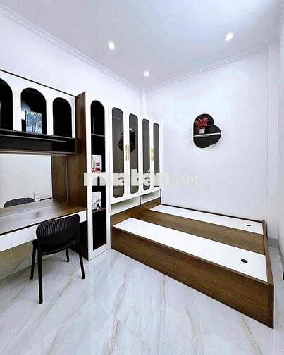 Nhà Thuê Sẵn Nội Thất - Vị Trí hẻm Siêu Thị Mega - Chợ Hưng Lợi