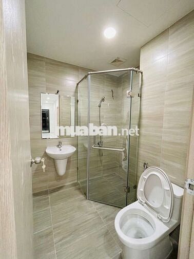 1 căn *** 2pn1wc 6tr có nội thất nhà mới tại Charm City