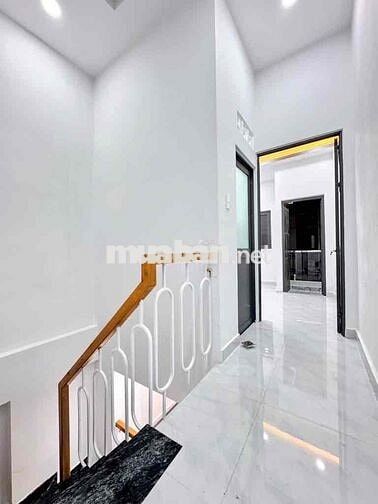 3.18 tỷ- Bán nhà Bình Tân, giáp Tân Phú, 24.2m2- 2 tầng- 2pn- Sổ riêng