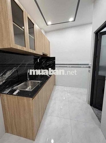 3.18 tỷ- Bán nhà Bình Tân, giáp Tân Phú, 24.2m2- 2 tầng- 2pn- Sổ riêng