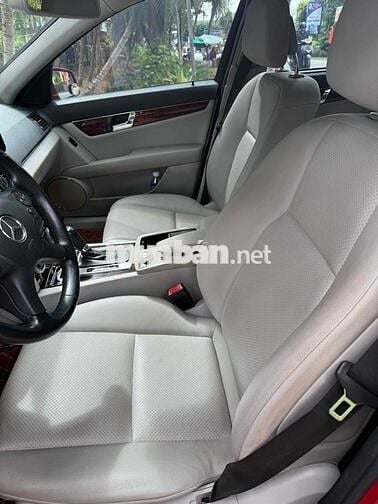 Mercedes Benz C Class 2009 C250 CGI - 100000 km