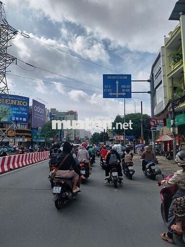 NHÀ 130m2 (5,5x23) ÂU CƠ, TÂN BÌNH, Ô TÔ VÀO NHÀ, CHỈ NHỈNH 10 TỶ.