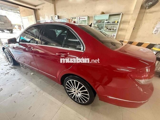 Mercedes Benz C Class 2009 C250 CGI - 100000 km