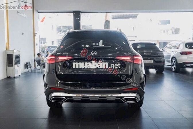 Mercedes Benz GLC 300 4Matic 2023 - 2 Tỷ 399 Triệu