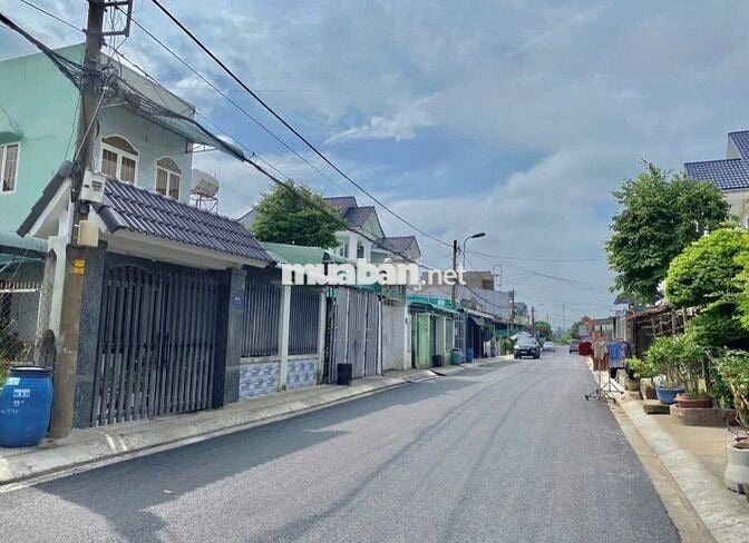 BÁN ĐẤT MT KINH DOANH TT THỊ TRẤN CỦ CHI 250m2 FULL THỔ GIÁ 620 TRIỆU