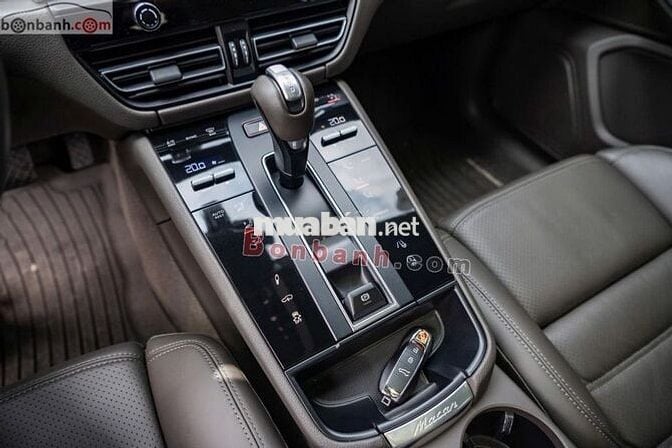 Porsche Macan 2.0 2022 - 3 Tỷ 399 Triệu