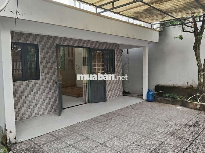 Cho Thuê nhà Nguyên Căn 03 PN 02 Toilet Sân vườn rộng