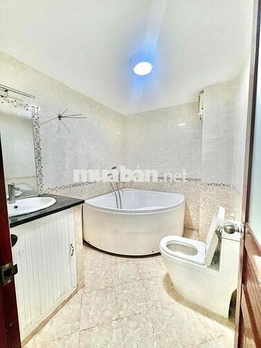 Cho thuê nhà MTKD đg số 24A khu tên lửa 4.5*20 giá 22tr