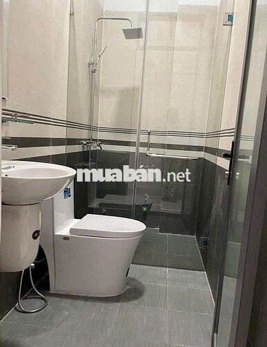 Cho thuê nhà HXH 68/3B Thích Quảng Đức, Phường 5, Quận Phú Nhuận