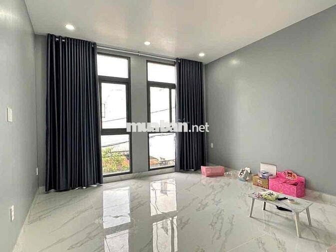 Chính chủ cho thuê nhà HXT 134 Thành Thái P12 Q10, dt: 4,3x16,5m 3L ST