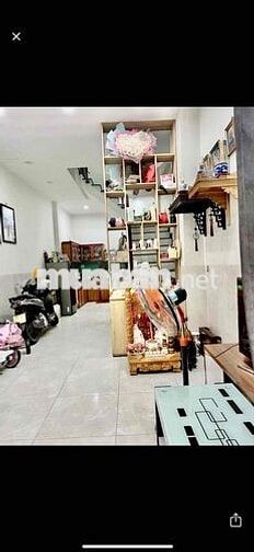 🏠 Nhà cho thuê p4q8 hẻm xe hơi 🚘🚘 4 chỗ vào được  thích hợp  kinh doan