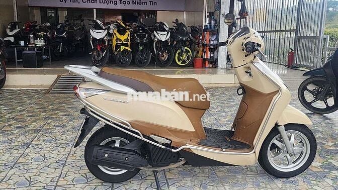 Honda Lead 125 nguyên zin máy ngon xe đẹp.