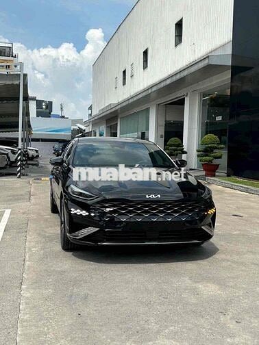 KIA K8 HYBRID nhập khẩu nguyên chiếc, mới 100%