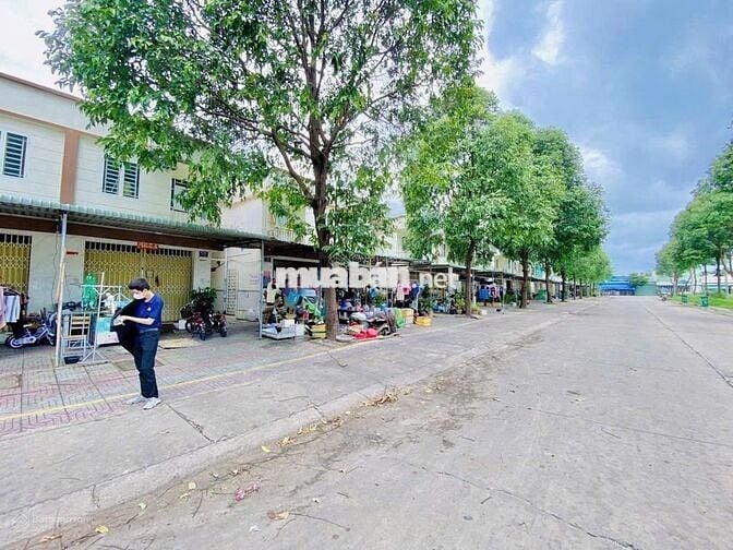 Bán đất tại đường D14 - 5A, Bàu Bàng lô góc 133 m2 sổ hồng sẵn