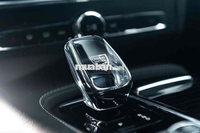 Volvo S90 2024 LWB Ultimate Recharge T8 AWD - 4000