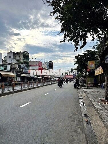 CHO THUÊ NHÀ MẶT TIỀN PHAN VĂN TRỊ, P10 (TRỆT 4 LẦU 5X13) KHU SẦM UẤT