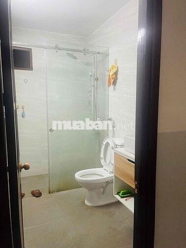 cho thuê nhà 2Tầng DT 135m2 MT 7.5m Kinh doanh buôn bán TẾ HANH