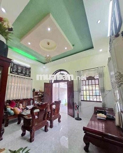 Nhà vườn Bình Chánh 200m2, mặt tiền nhựa, SHR chỉ 780 Triệu