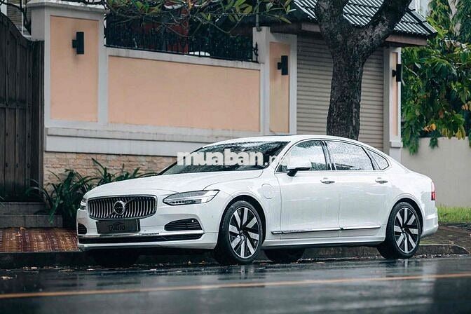 Volvo S90 2024 LWB Ultimate Recharge T8 AWD - 4000