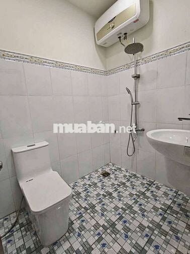Nguyên lầu 2 có sân 2pn full nội thất và phòng lầu 1