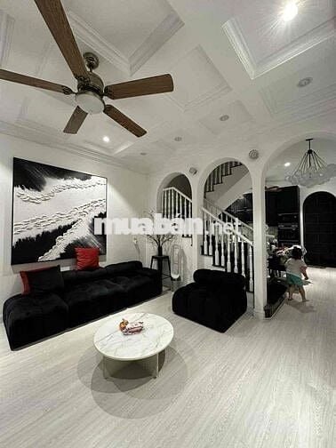 NHÀ 5 TẦNG HIỆN ĐẠI, FULL NỘI THẤT CAO CẤP,GẦN KHU NAM LONG-Q7