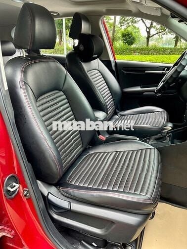 Kia Sonet 2023 Premium 1.5 AT - 35000 km