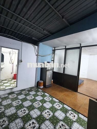 Nguyên lầu 2 có sân 2pn full nội thất và phòng lầu 1