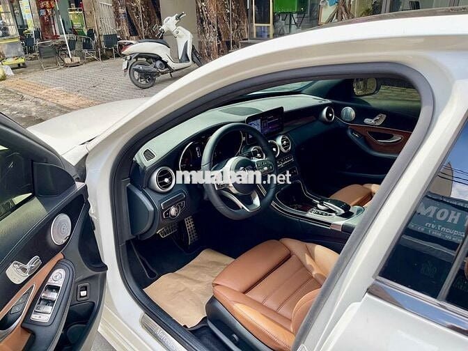 Mercedes C300 AMG 2021 - 1 chủ từ đầu