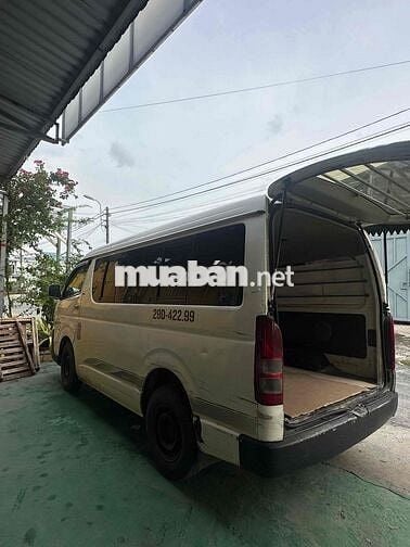 Toyota Hiace 2007 - 200000 km