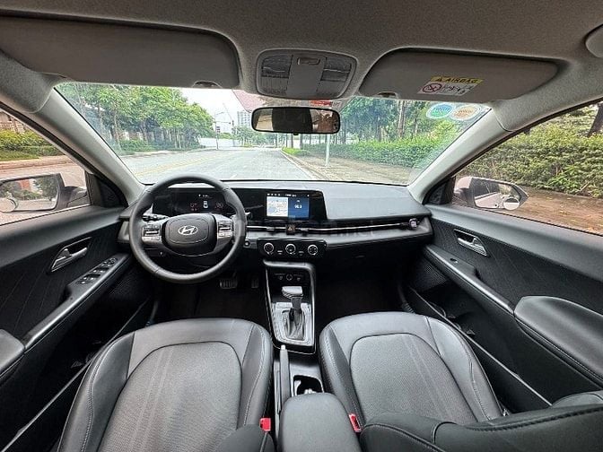 Cần bán Hyundai Acent 1.5AT (đặc biệt) mode 2025 mới khét