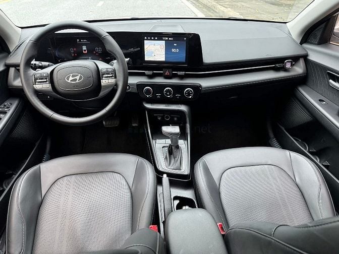 Cần bán Hyundai Acent 1.5AT (đặc biệt) mode 2025 mới khét
