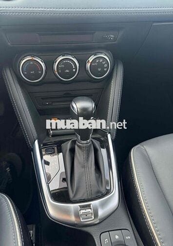 Mazda 2 2021 phiên bản đủ